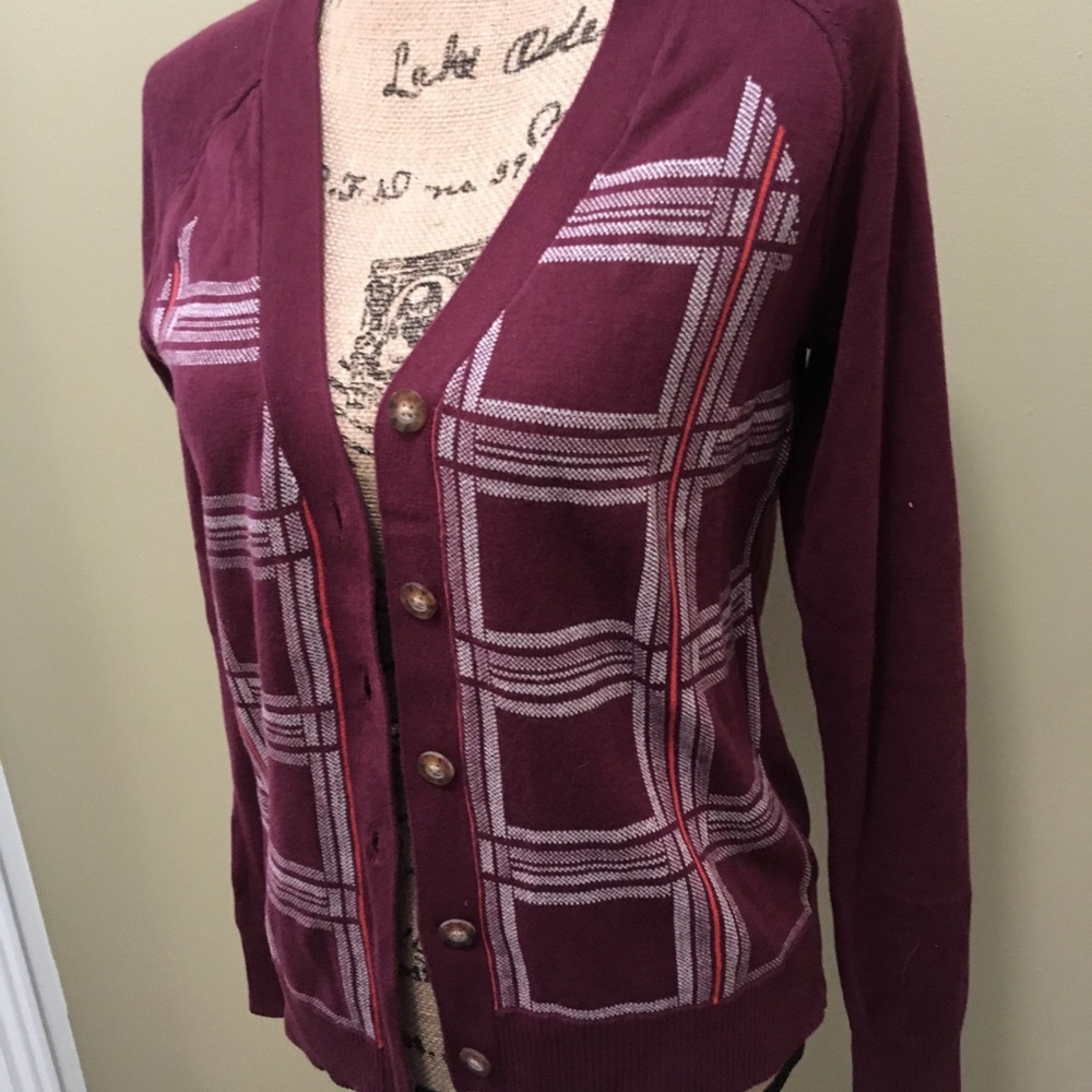 Sz Sm Northcrest Burgundy V-neck Cardigan